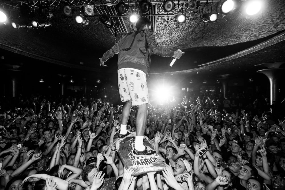 G-Eazy's Endless Summer Fund, Crowd Surfing